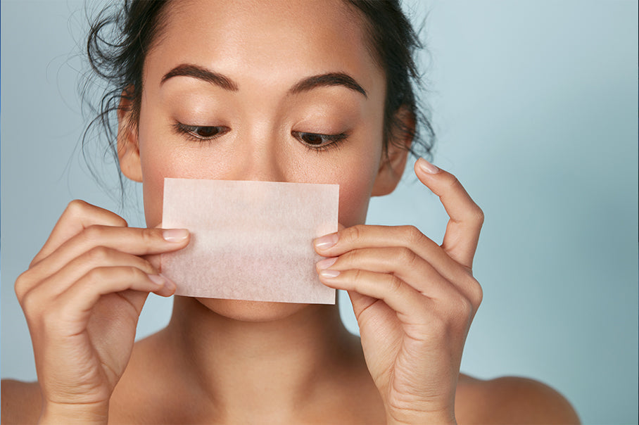 Hot, Sweaty, and Shiny: Surviving Summer with Oily Skin